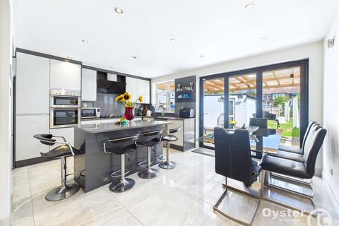 5 bedroom semi-detached house for sale, Uppingham Avenue, Stanmore, HA7