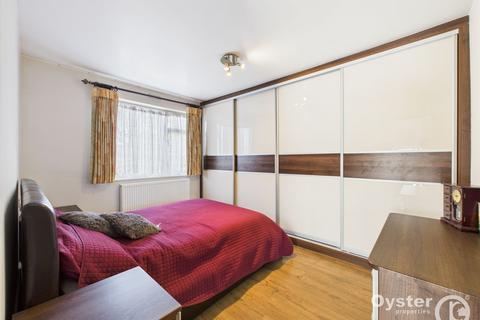 158 Uppingham Avenue, Stanmore, HA7 2JU