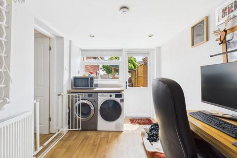 33 Adonis Close, Tamworth, B79 8TY