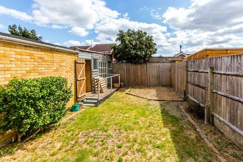 undefined, Edward Close, Higham Ferrers NN10