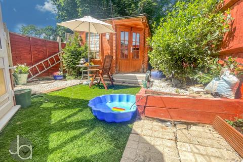 16 Fullers Close, Kelvedon, Colchester, CO5 9JX
