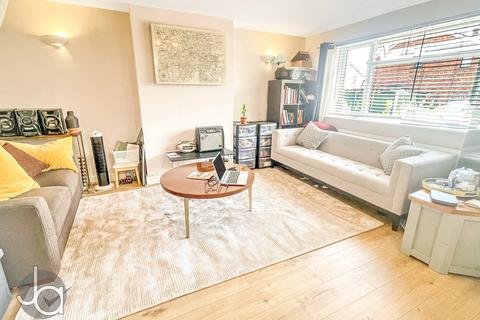 16 Fullers Close, Kelvedon, Colchester, CO5 9JX