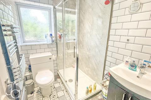 16 Fullers Close, Kelvedon, Colchester, CO5 9JX