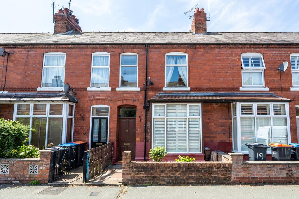 21 Clare Avenue, Avenue, CH2 3 HT-1