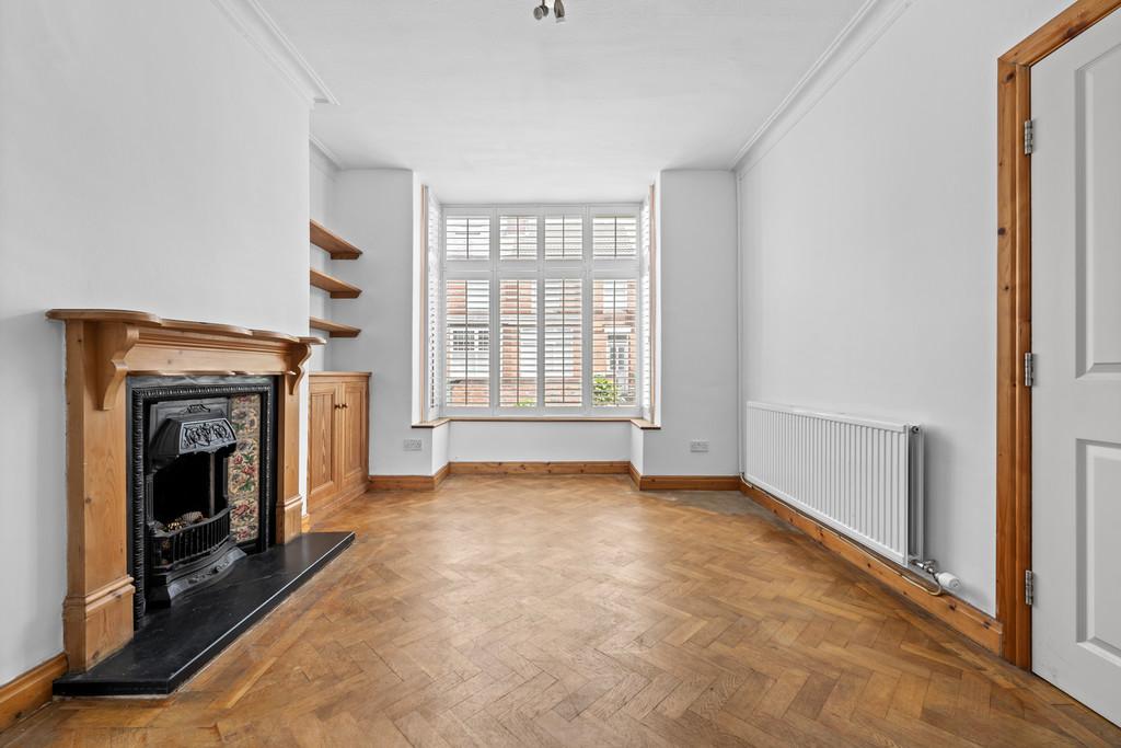 21 Clare Avenue, Avenue, CH2 3 HT-4