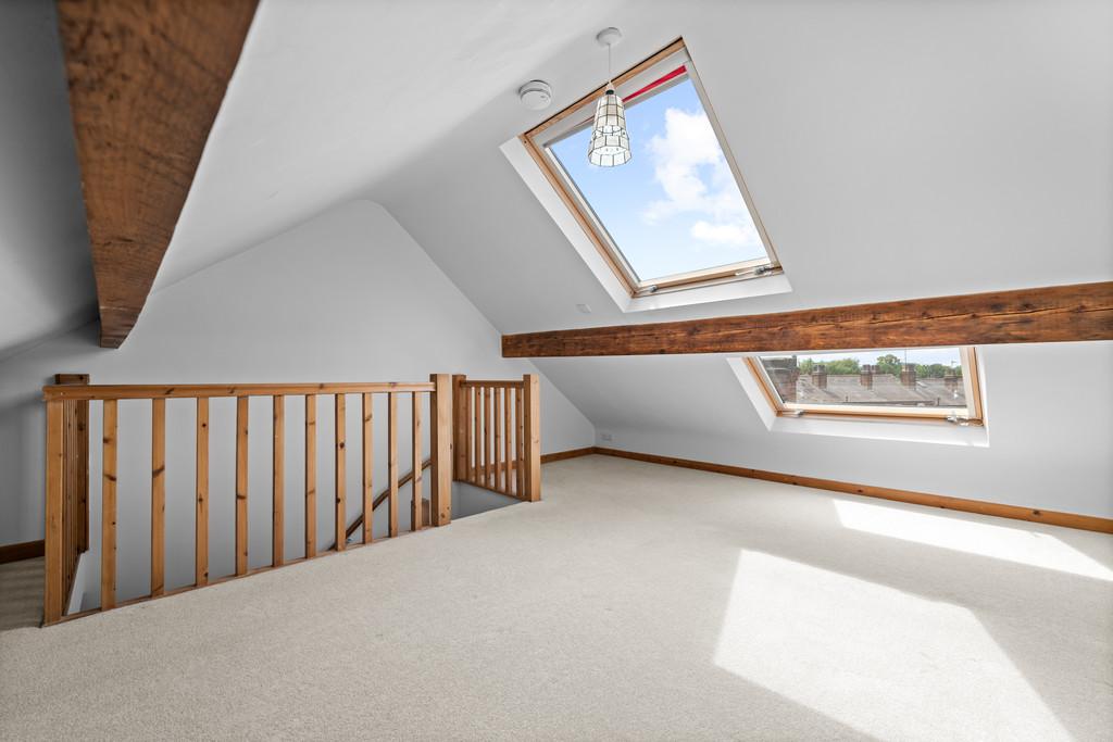 21 Clare Avenue, Avenue, CH2 3 HT-16