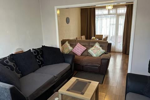 18 Tilney Road, Southall, UB2 5LT