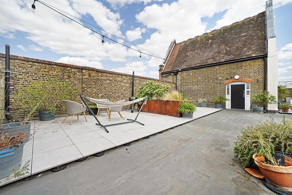 Communal Roof Terrace