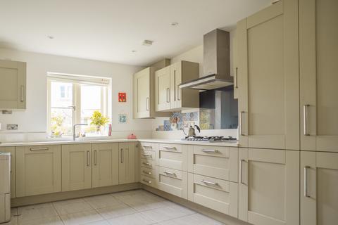 7 Dormers Close, Tetbury, GL8 8HJ