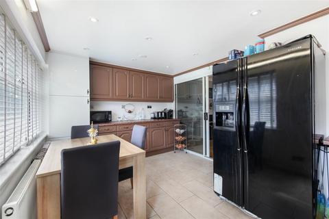 undefined, Review Road, Neasden