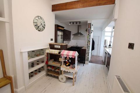 3 bedroom terraced house for sale, GRIMSBY ROAD, CLEETHORPES