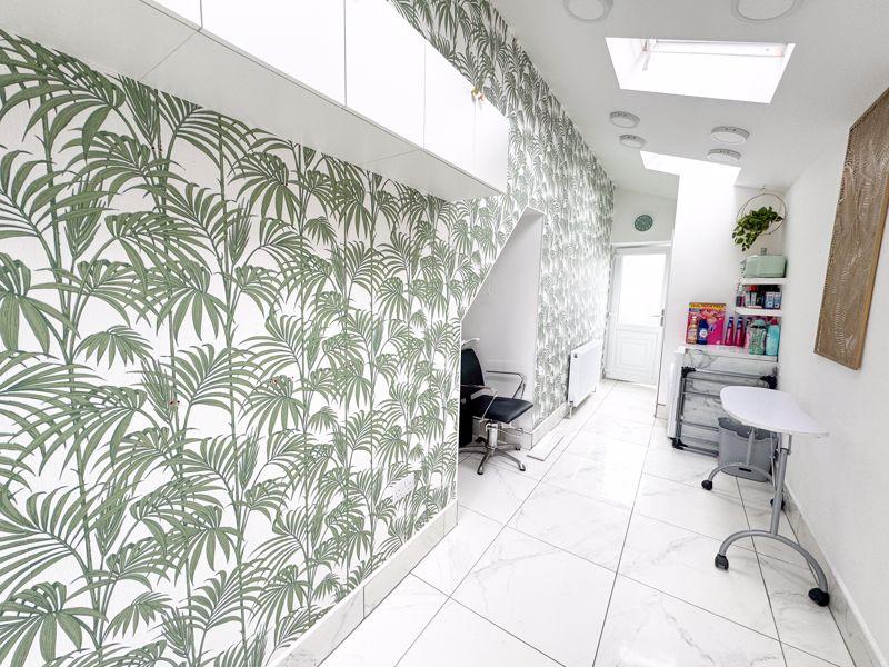 Side room extension