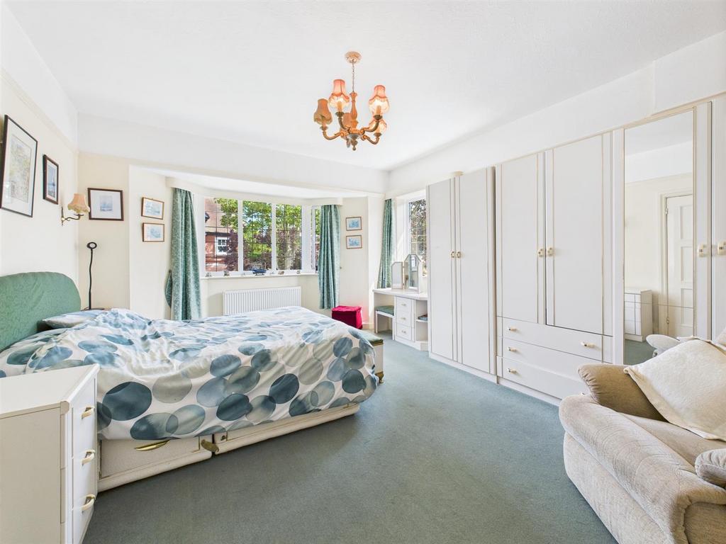 Bedroom: