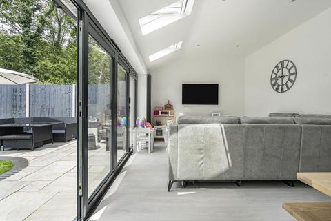 53 Copperfields, Fetcham, Leatherhead, KT22 9PA