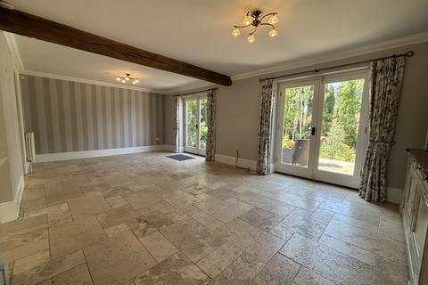 undefined, East Grimstead, Salisbury, Wiltshire, SP5