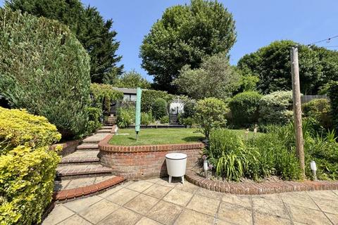 4 bedroom semi-detached house for sale, Whinneys Road, Loudwater HP10