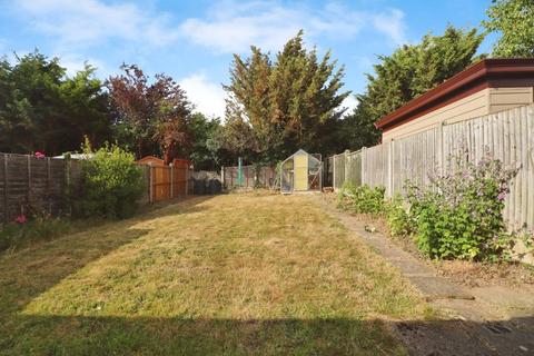 2 bedroom bungalow for sale, Beaumont Avenue, Brightlingsea, CO7