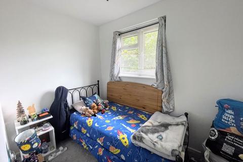 undefined, Miles End, Aylesbury