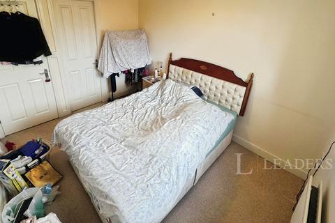 4 bedroom detached house to rent, Primrose Close - Fully Furnished Home with Study & Ensuite Bathrooms – LU3