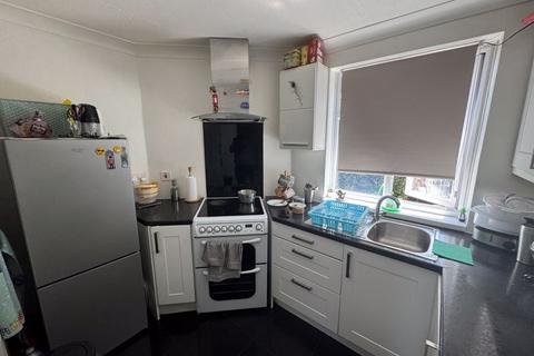 74a Willow Tree Lane, Hayes, UB4 9BE