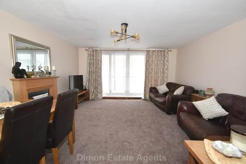 2 bedroom flat for sale, Gale Moor Avenue, Gomer