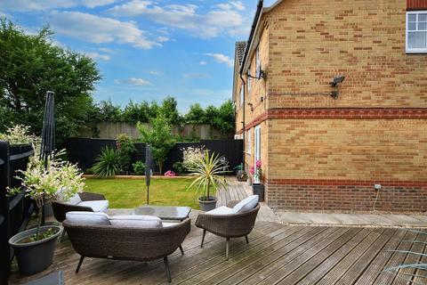 80 Gordon Close, Ashford, TN24 8RQ