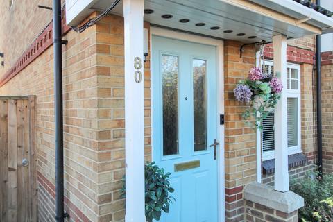 80 Gordon Close, Ashford, TN24 8RQ