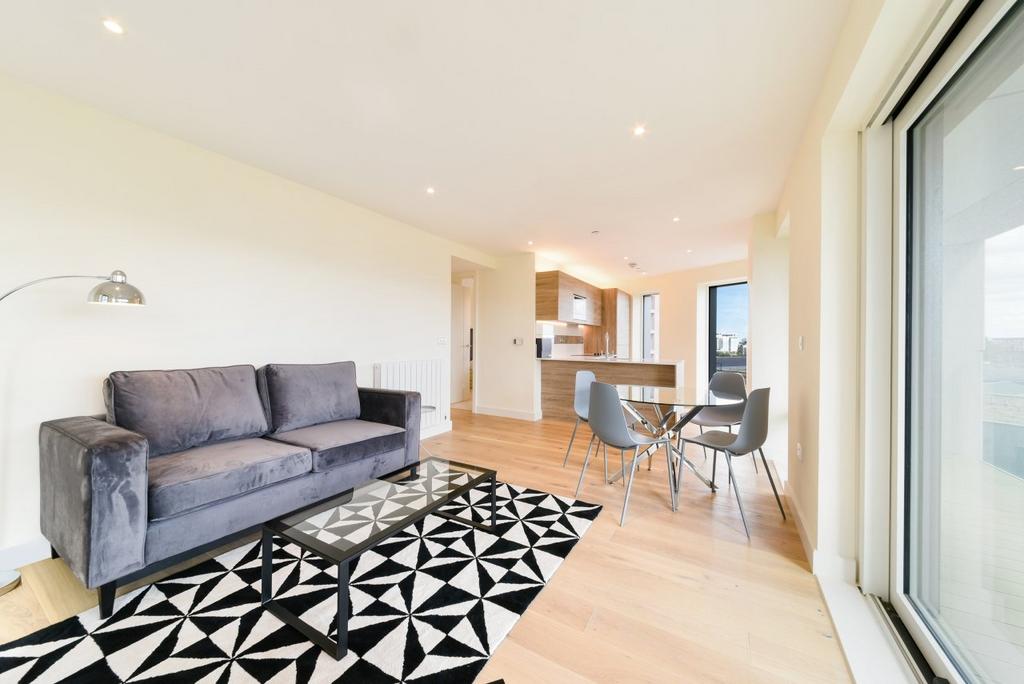 Hampton House Living