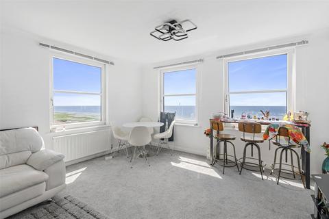 3 bedroom flat for sale, Seabright, West Parade, Worthing, West Sussex, BN11