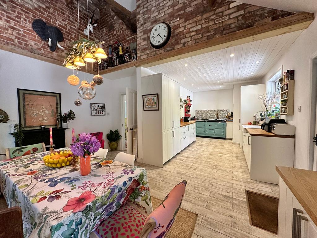 Family Dining Kitchen