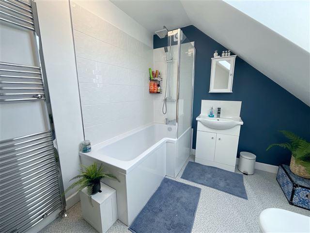 Family bathroom