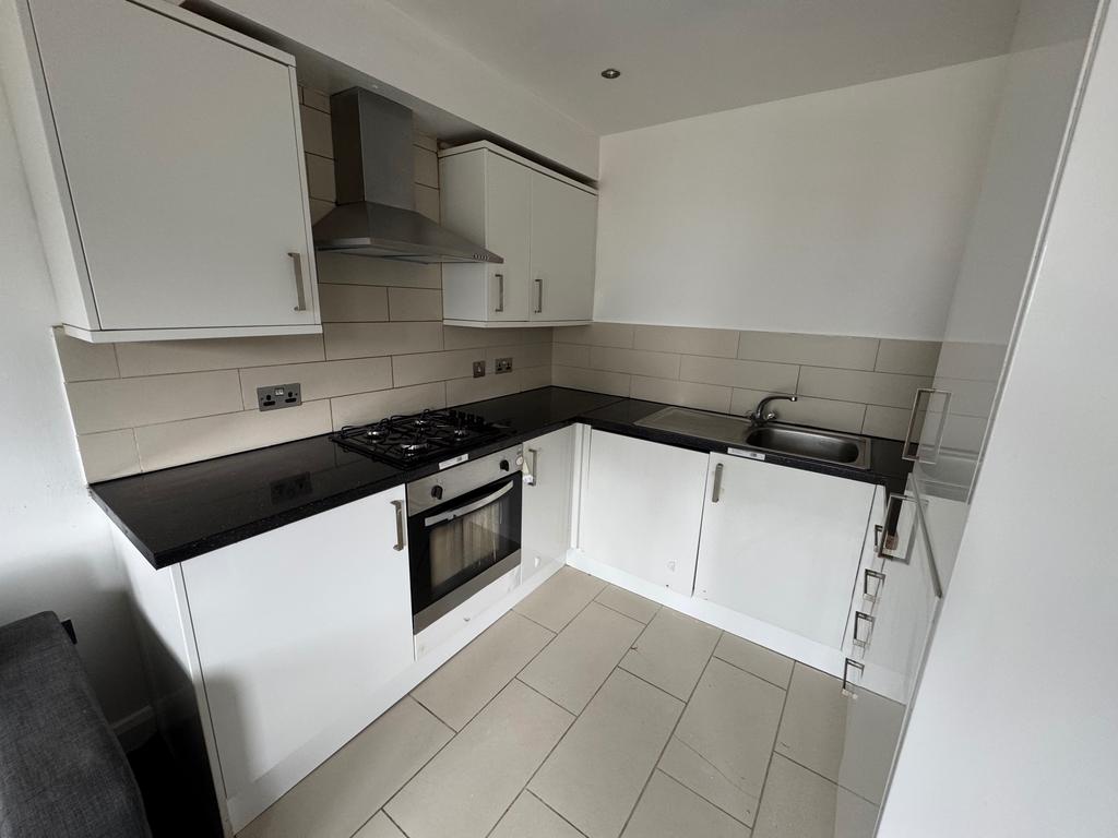 House in Manchester, Moss Side - More