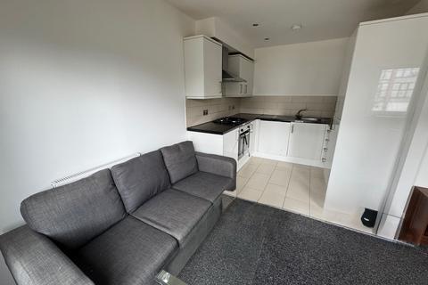 1 bedroom in a house share to rent, Manchester M14