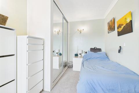 2 bedroom apartment for sale, Wortley Road, Highcliffe, Christchurch, Dorset, BH23