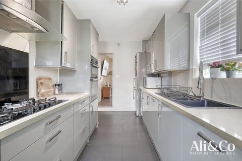 5 bedroom terraced house for sale, Kent Road, Grays