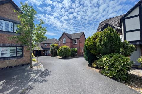 19 Beauly Close, Ramsbottom, Bury, BL0 9WB