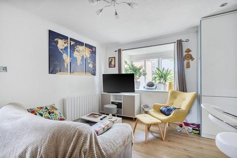 1 bedroom semi-detached house for sale, Firs Close, Mitcham CR4