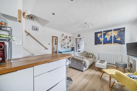 1 bedroom semi-detached house for sale, Firs Close, Mitcham CR4