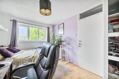 1 bedroom semi-detached house for sale, Firs Close, Mitcham CR4