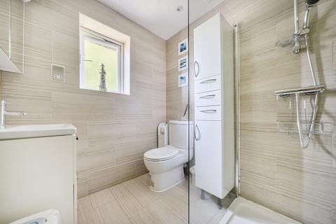 9 Firs Close, Mitcham, CR4 1AX