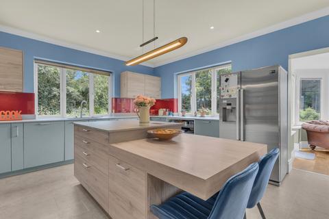 4 bedroom detached house for sale, Crooks Court Lane, Dover CT15