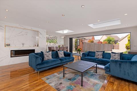 3 Harbridge Close, Stansted, CM24 8FD