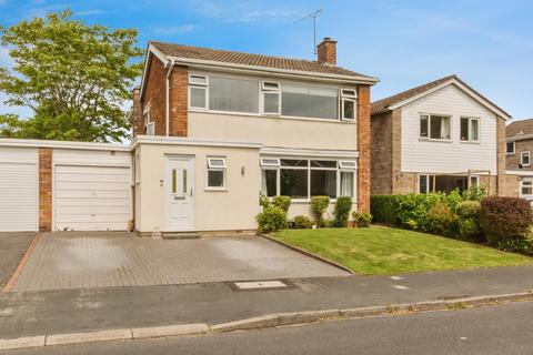 3 Dunbar Close, Holmes Chapel, Crewe, CW4 7DW