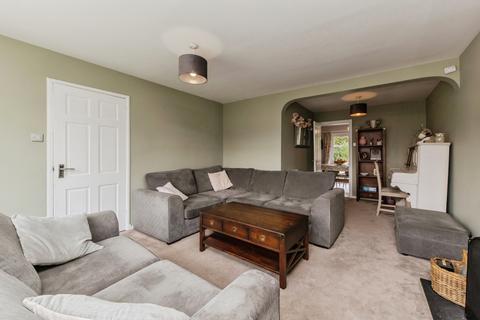 3 Dunbar Close, Holmes Chapel, Crewe, CW4 7DW