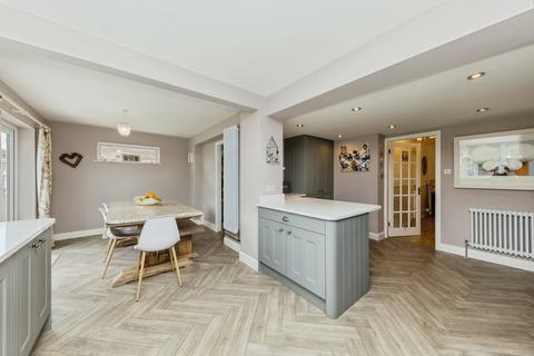 3 Dunbar Close, Holmes Chapel, Crewe, CW4 7DW