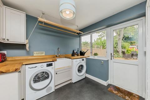 3 Dunbar Close, Holmes Chapel, Crewe, CW4 7DW
