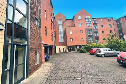undefined, High Street, East Yorkshire HU1