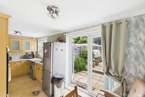 3 bedroom semi-detached house for sale, Truro Close, Hull HU7