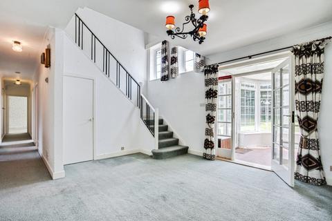 4 bedroom detached house for sale, Woodthorpe Park Drive, West Yorkshire WF2