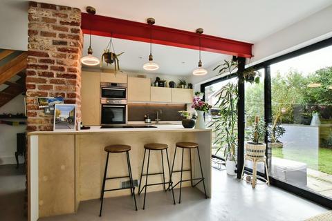 2 bedroom end of terrace house for sale, Oak Mews, Cheshire SK9